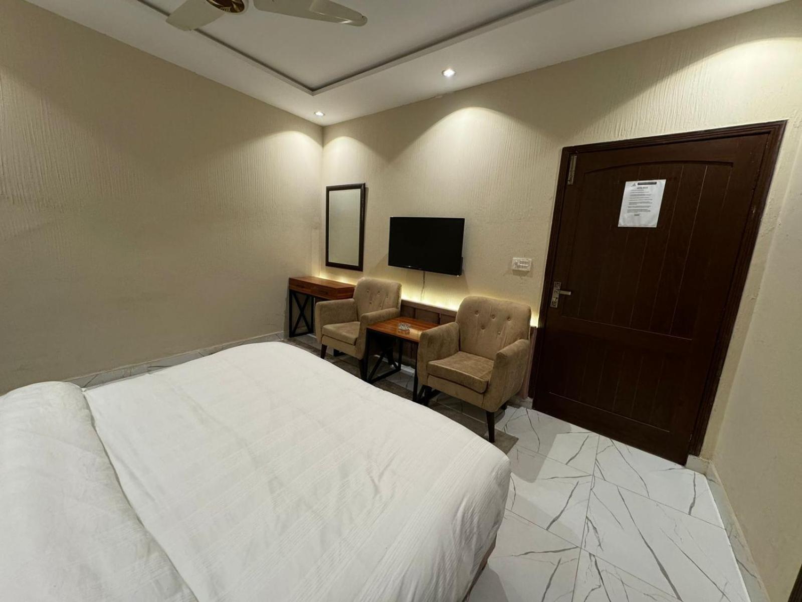 Shelton Boulevard Hotel Lahaur Zewnętrze zdjęcie